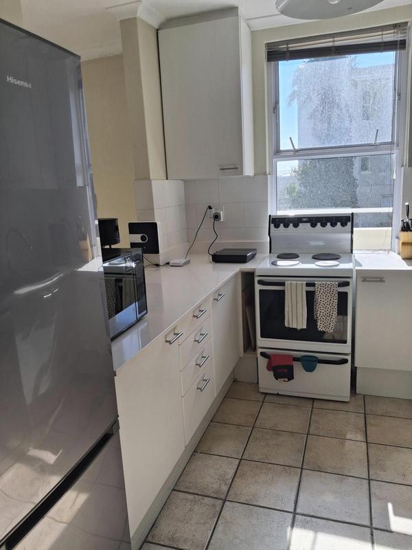 To Let 2 Bedroom Property for Rent in Vredehoek Western Cape